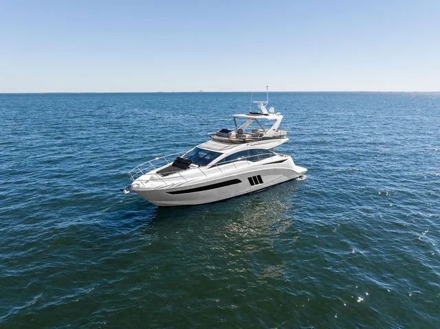 Slide: The Image of Sea Ray 510 Fly 2014 - 65