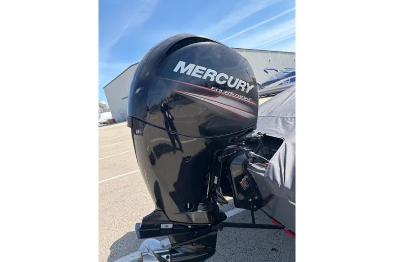 Slide: The Image of Mercury FourStroke engine on 2016 Tracker Pro Team 195 TXW Tournament Edition boat. - 6