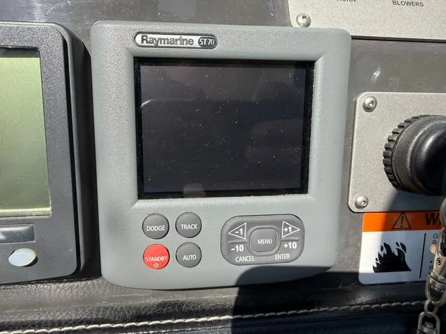 Slide: The Image of Raymarine ST70 display on Four Winns V435 boat, year 2009. - 12