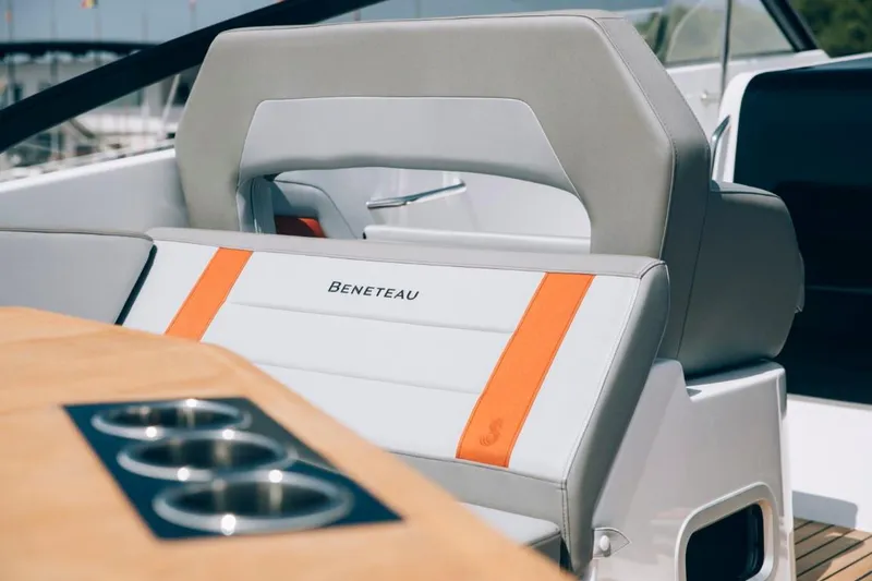 Slide: The Image of Interior of the 2026 Beneteau Flyer 10 boat. - 45
