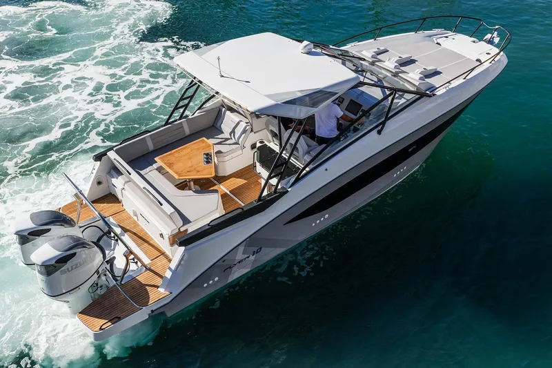 Slide: The Image of Beneteau Flyer 10 2026 - 56