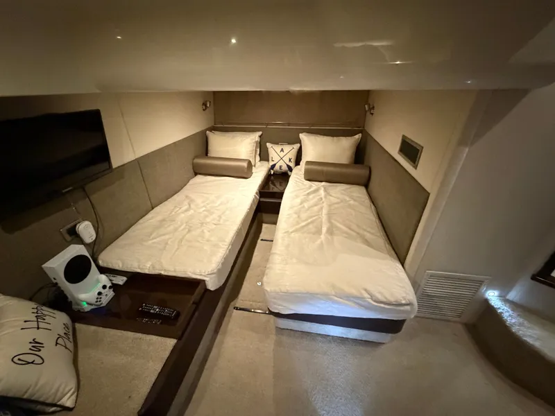 Slide: The Image of Interior of 2017 Sea Ray Sundancer 400 yacht with twin beds. - 27