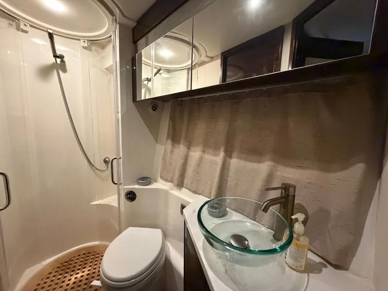 Slide: The Image of Luxurious bathroom of the 2017 Sea Ray Sundancer 400 yacht. - 33