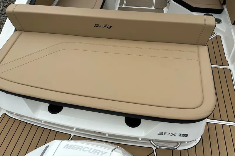 Slide: The Image of Sea Ray SPX 210 Outboard 2027 - 18