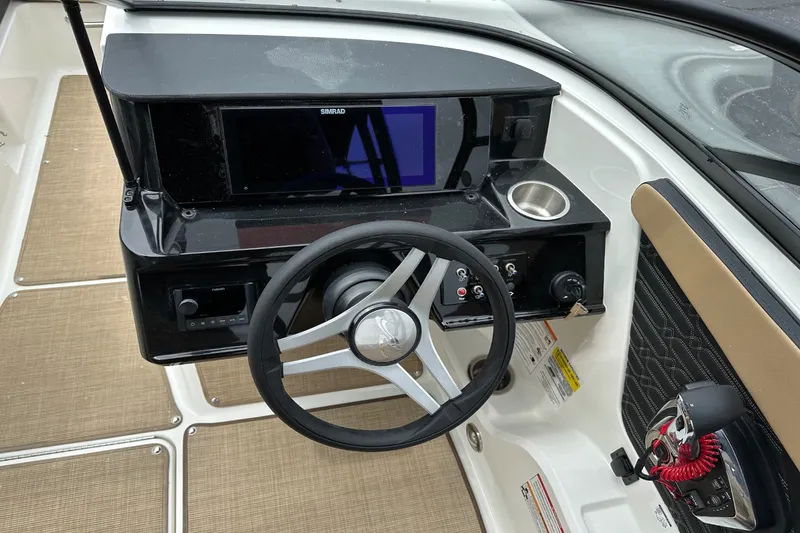Slide: The Image of Sea Ray SPX 210 Outboard 2027 - 29