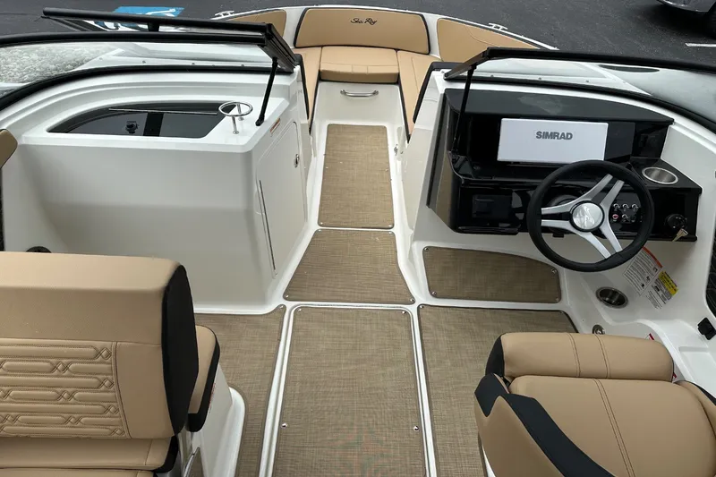 Slide: The Image of Sea Ray SPX 210 Outboard 2027 - 30