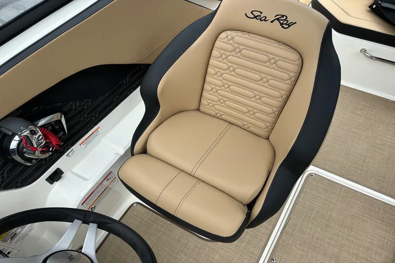 Slide: The Image of Sea Ray SPX 210 Outboard 2027 - 27