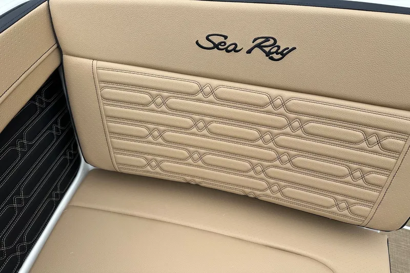 Slide: The Image of Sea Ray SPX 210 Outboard 2027 - 38