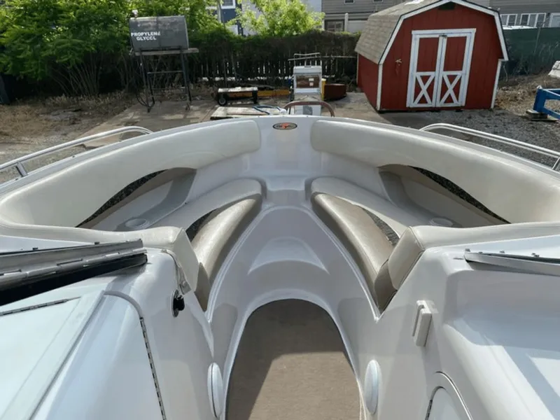 Slide: The Image of Interior view of a 1998 Four Winns 240 Horizon boat. - 9