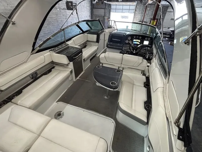 Slide: The Image of Formula 330 Crossover Bowrider 2015 - 7