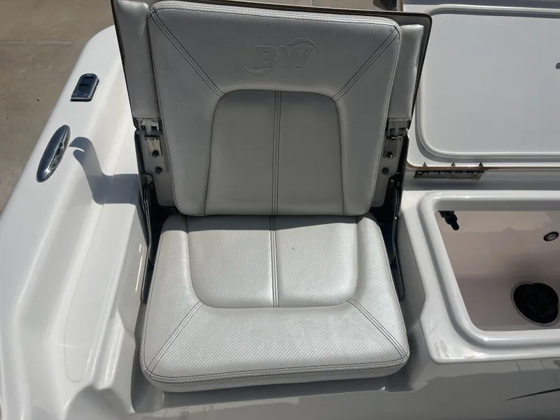 Slide: The Image of Seat on a 2017 Blue Wave 2300 boat. - 25