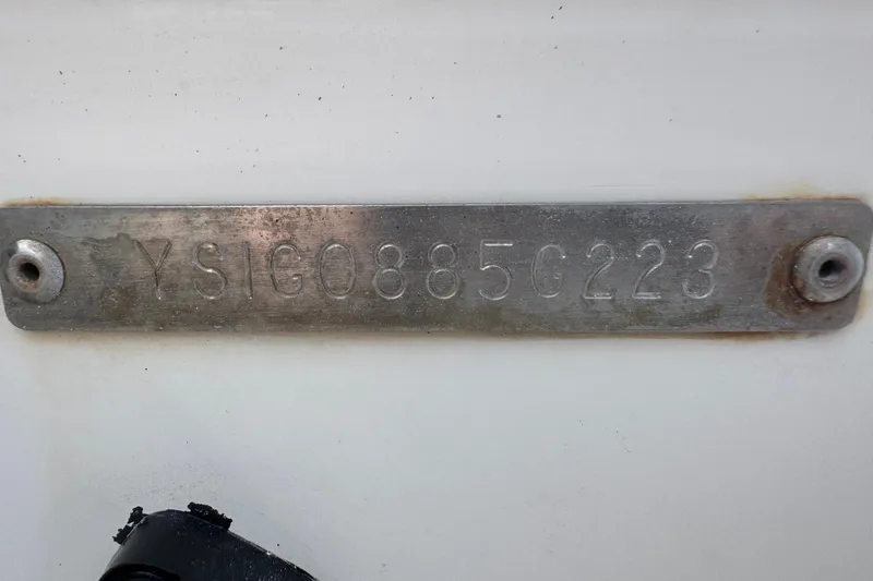 Slide: The Image of 2023 Sailfish 242 CC boat identification plate with serial number YSIG0885G223. - 44