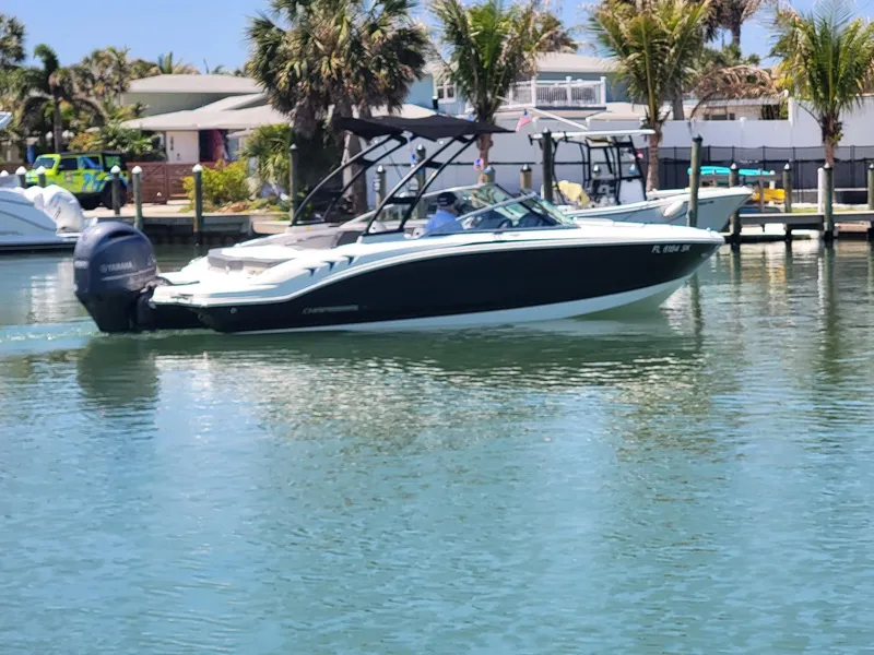 Slide: The Image of 2016 Chaparral 21 H2O Sport boat on calm water. - 3