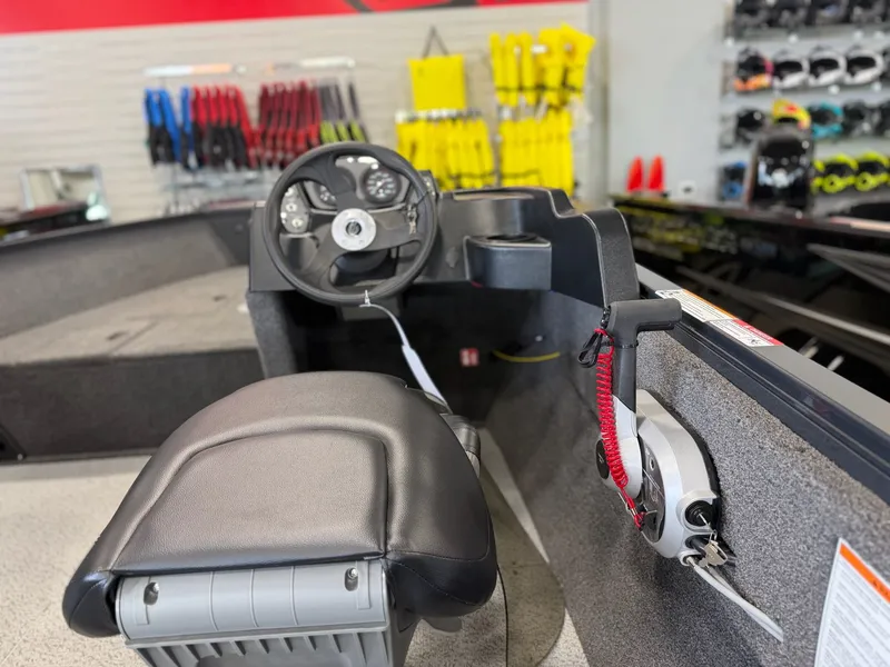 Slide: The Image of Interior view of 2026 Crestliner 1650 Kodiak SC boat. - 5