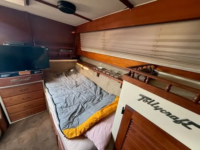 Slide: The Image of Interior of a 1980 Tollycraft 34 yacht with cozy bed. - 23