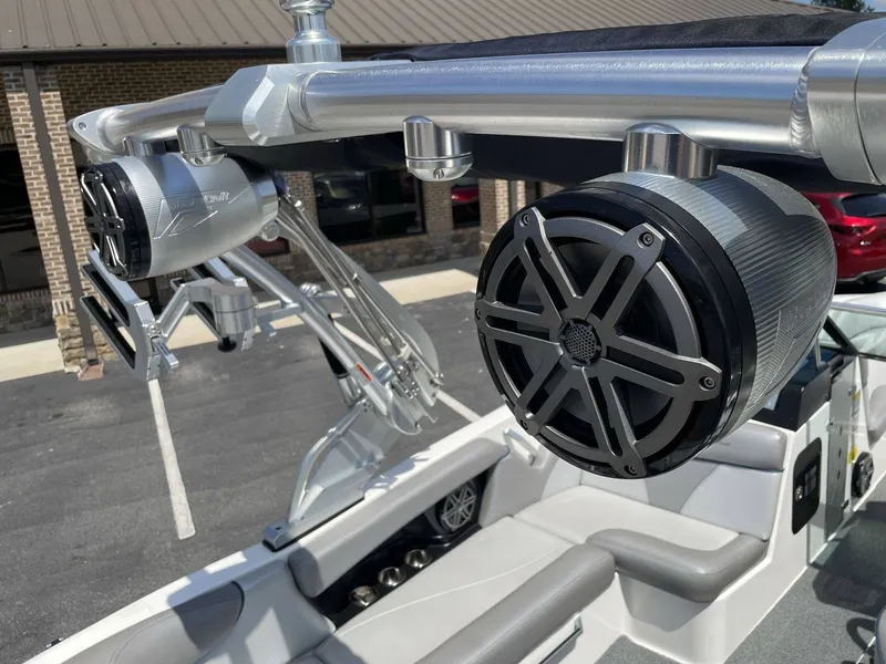 Slide: The Image of 2016 MasterCraft X20 boat with speakers and mounts. - 9