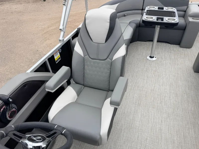 Slide: The Image of Interior of 2023 Tahoe LTZ 2385 Elite pontoon boat. - 21