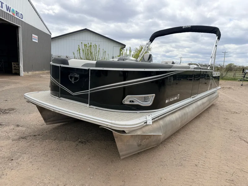 Slide: The Image of 2023 Tahoe LTZ 2385 Elite pontoon boat with Honda 4-stroke engine. - 44