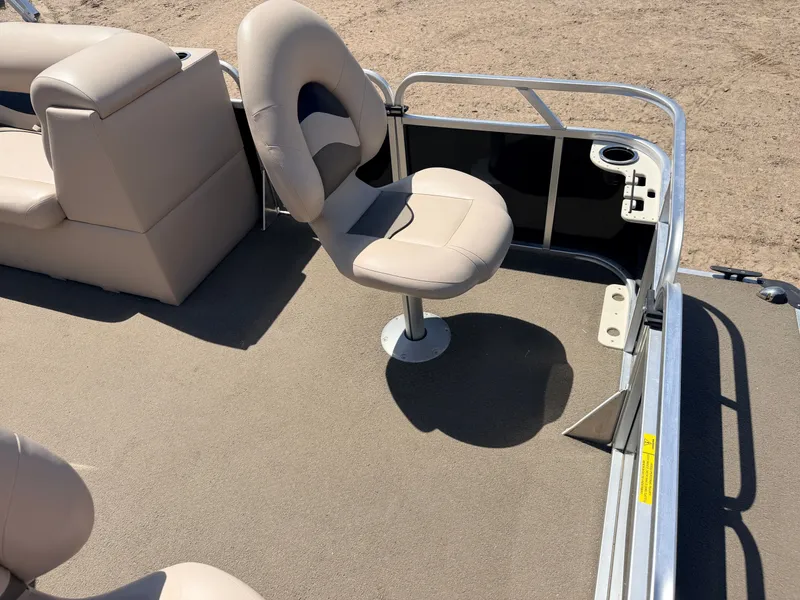 Slide: The Image of 2013 Qwest 7516 Adventure boat with seating area. - 11