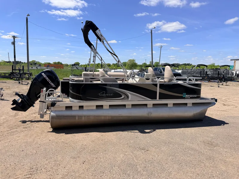 Slide: The Image of 2013 Qwest 7516 Adventure pontoon boat with 40HP Mercury engine. - 19