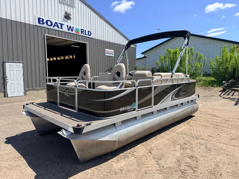 Slide: The Image of 2013 Qwest 7516 Adventure pontoon boat at Boat World building. - 38