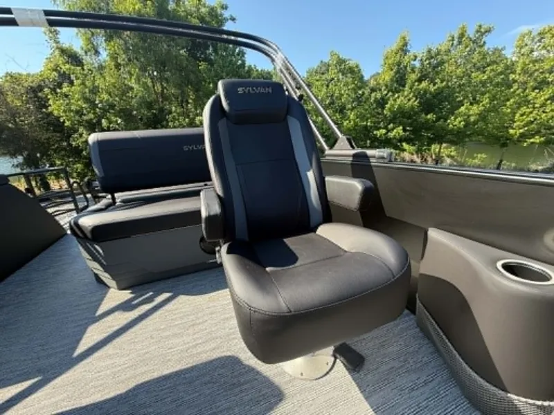 Slide: The Image of Sylvan X3 CLZ DH 2026 boat seat with modern design. - 3