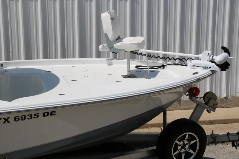 Slide: The Image of 2016 Sea Hunt BX 22 BR boat on trailer with Minn Kota trolling motor. - 12