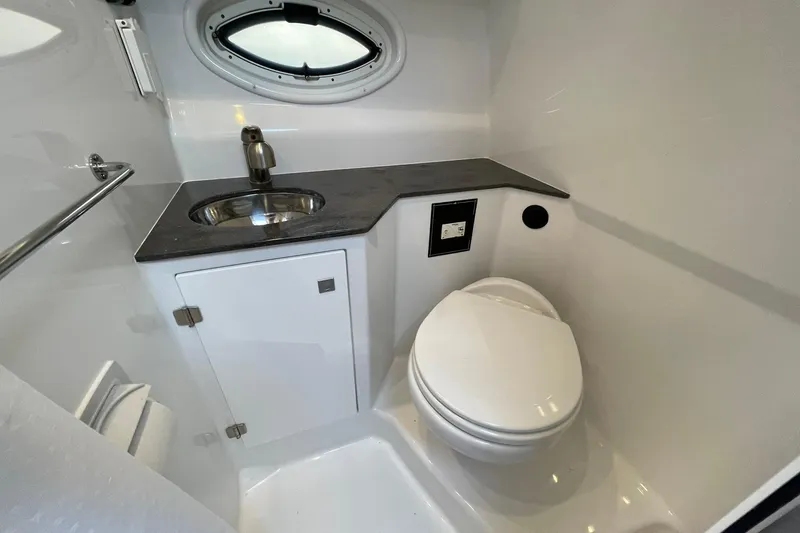 Slide: The Image of Monterey 295 Sport Yacht 2022 - 24