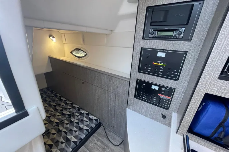 Slide: The Image of AFT CABIN ENTRANCEWAY WITH STORAGE - 27