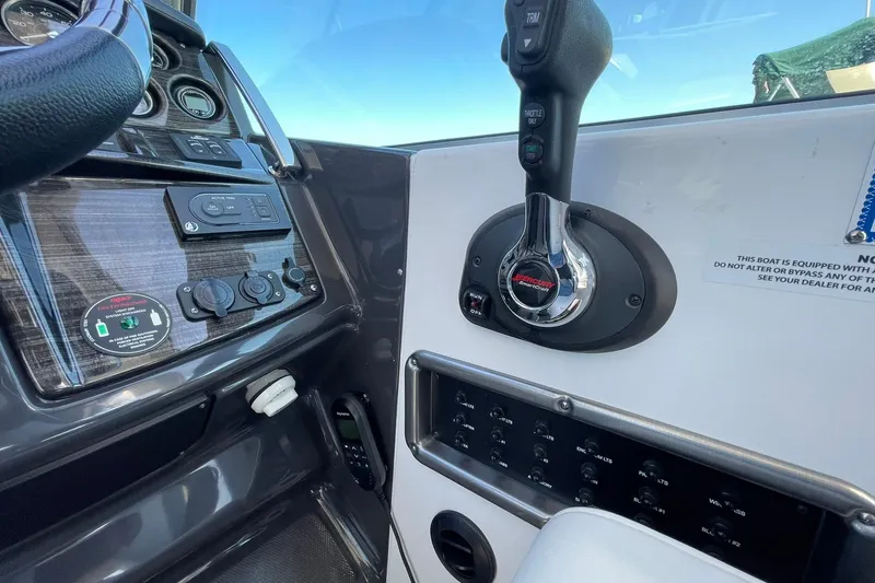 Slide: The Image of RESET BREAKER FUSE LINKS & MERCRUISER DTS DIGITAL SHIFTER & CONTROLS - 61