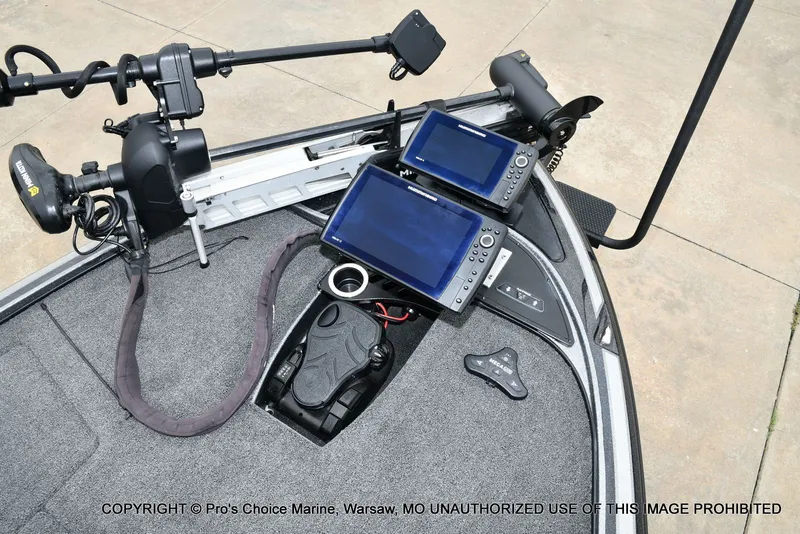 Slide: The Image of 2020 Nitro Z19 Pro with fish finders and controls. - 3