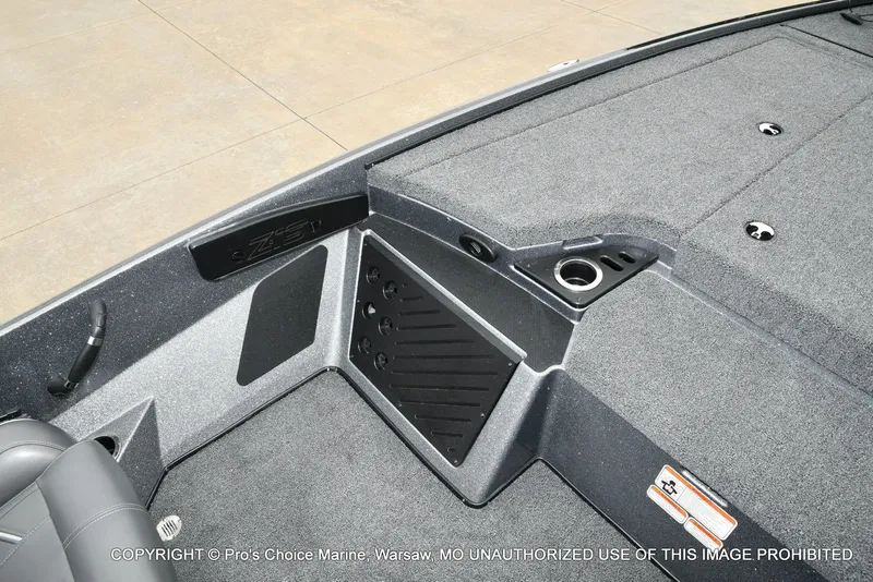 Slide: The Image of Interior of Nitro Z19 Pro boat, 2020 model. - 48