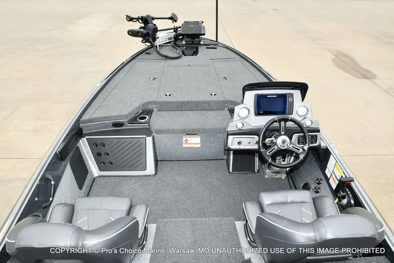Slide: The Image of Interior view of a 2020 Nitro Z19 Pro boat with steering console. - 7