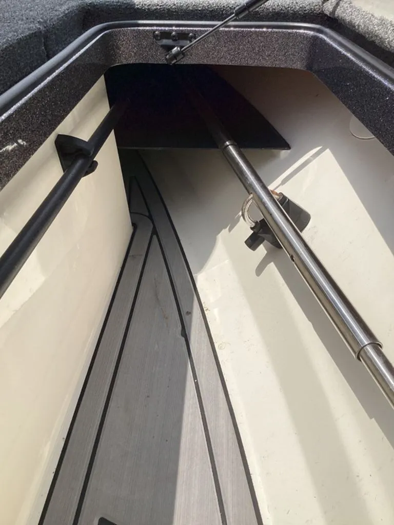 Slide: The Image of Interior of Ranger Z520R boat, model 2025. - 47