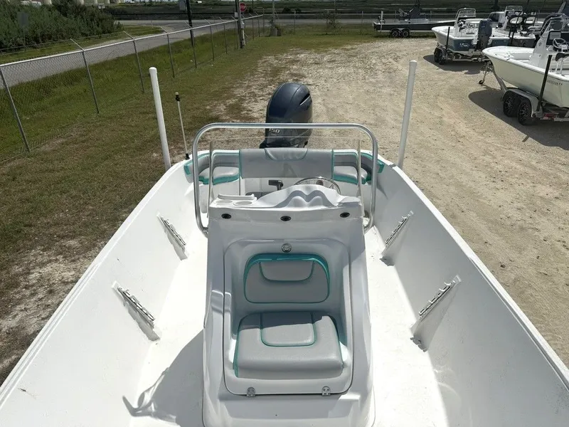 Slide: The Image of 2023 K2 Powerboats 22CRS on a lot, interior view. - 10
