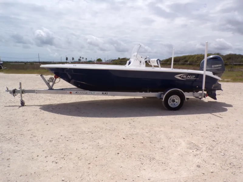 The Image of 2023 k2 Powerboats 22CRS on trailer, side view. - 1