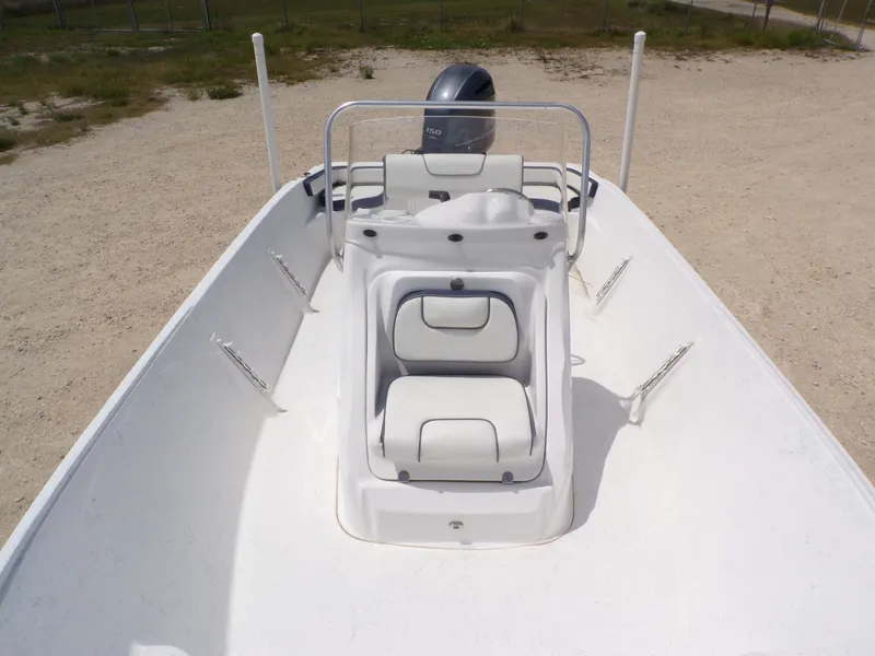 Slide: The Image of 2023 k2 Powerboats 22CRS boat, front view, white deck. - 12