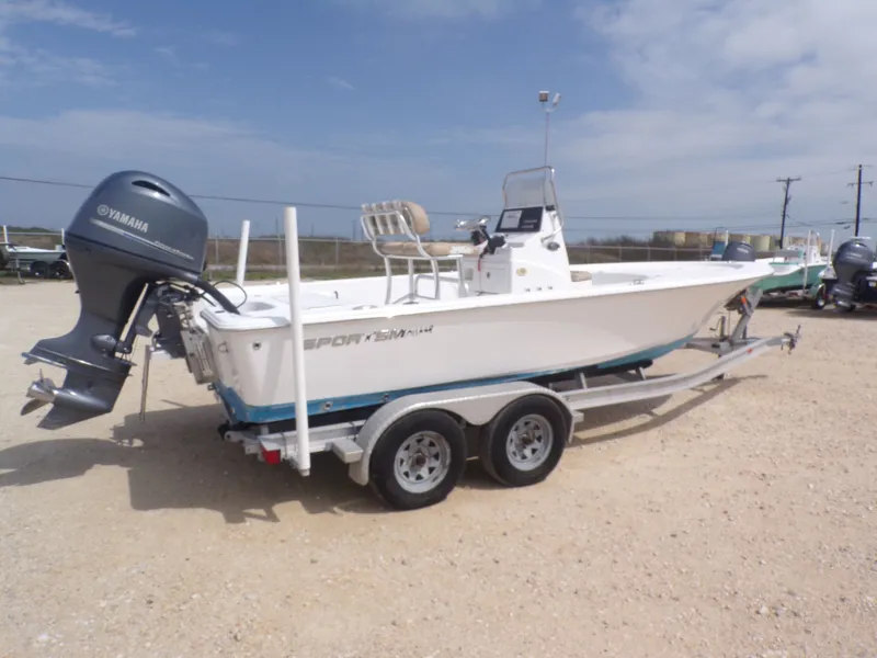Slide: The Image of 2016 Sportsman 207 Masters boat with Yamaha engine on trailer. - 17