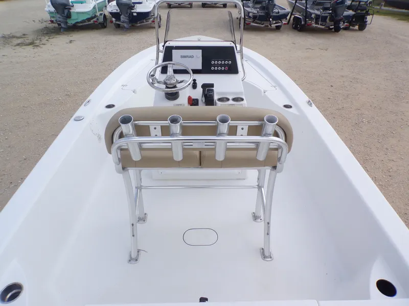 Slide: The Image of Interior view of a 2016 Sportsman 207 Masters boat. - 29