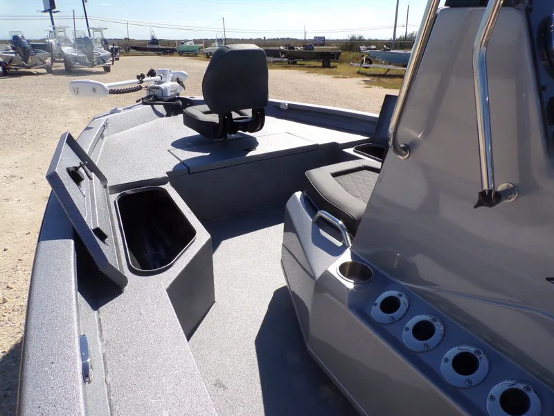 Slide: The Image of Interior view of Xpress H20B Bay boat, model year 2026. - 16