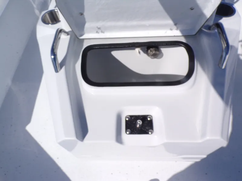 Slide: The Image of Xpress H22B Bay 2026 boat hatch with stainless steel handles. - 13