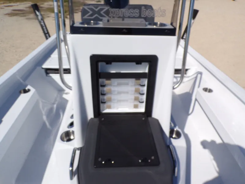 Slide: The Image of 2026 Xpress H22B Bay boat with storage and console. - 14