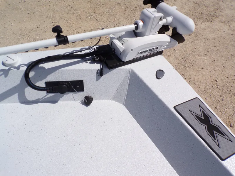 Slide: The Image of Xpress SW20B 2026 boat with Minn Kota trolling motor. - 34