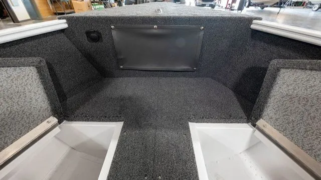 Slide: The Image of Lund 1650 Rebel XL SS 2025 - 22