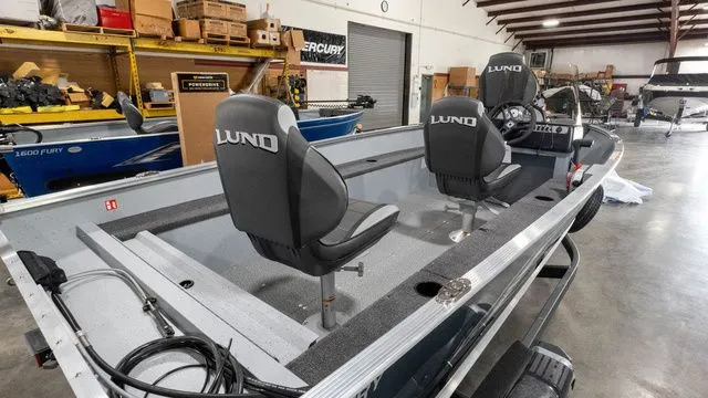 Slide: The Image of Lund 1600 Fury SS 2025 - 3