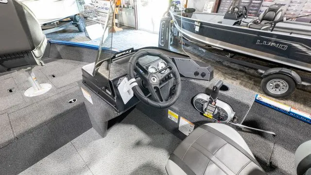 Slide: The Image of Lund 1650 Angler SS 2025 - 4