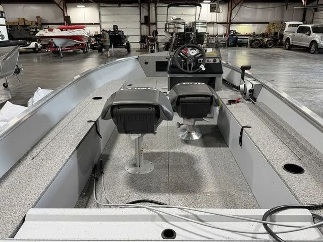 Slide: The Image of Lund 1600 Fury SS 2026 - 5