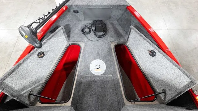Slide: The Image of Lund 1775 Adventure Sport 2026 - 15
