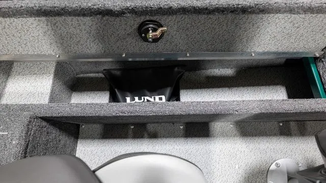 Slide: The Image of Lund 1650 Rebel XL SS 2026 - 16