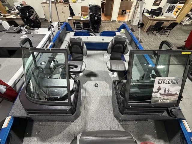 Slide: The Image of Lund 1700 Explorer Sport 2026 - 16